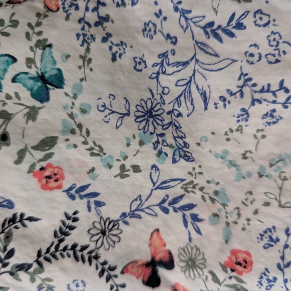 Charter Club Woman's Floral White Shirt - Picture 3 of 6